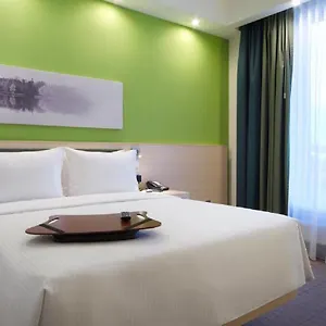 Hampton By Hilton Centre Otel